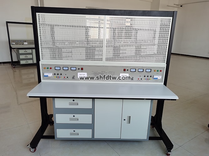 山西機(jī)電職業(yè)技術(shù)學(xué)院東湖校區(qū)-TWD-990型電氣裝配實(shí)訓(xùn)臺(tái)（單面二組型）
